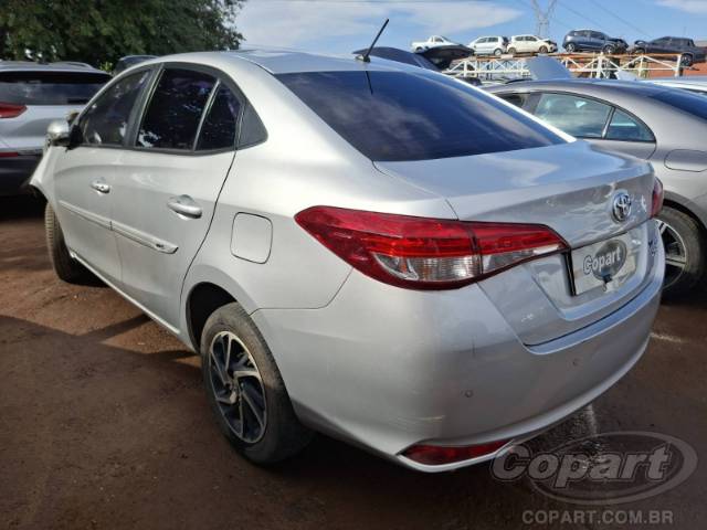 2023 TOYOTA YARIS SEDA 