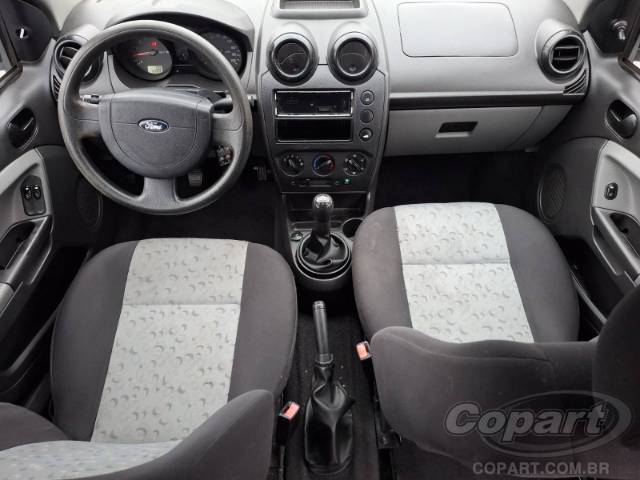 2010 FORD FIESTA 