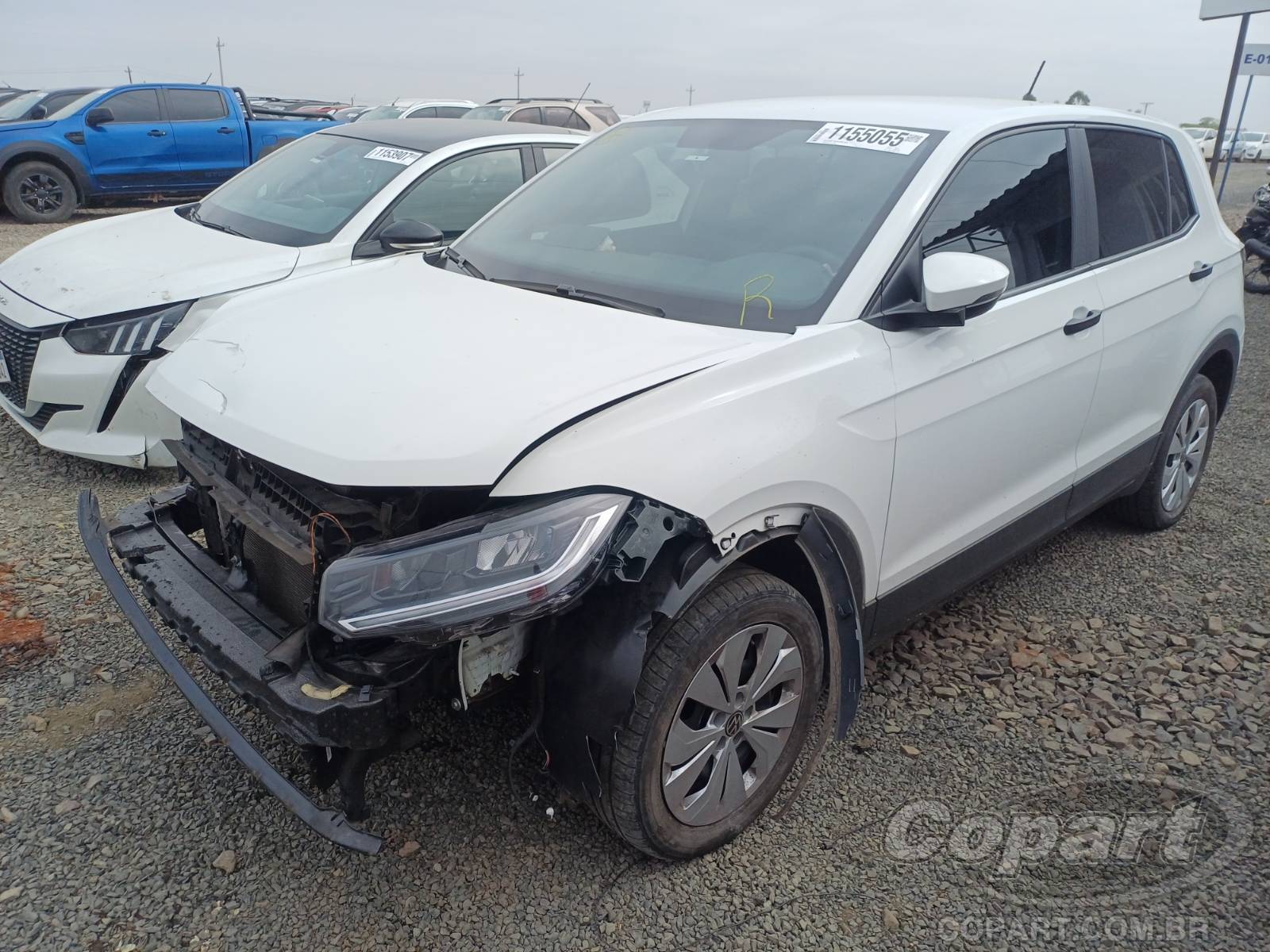 Foto 2: 2025 VOLKSWAGEN T-CROSS