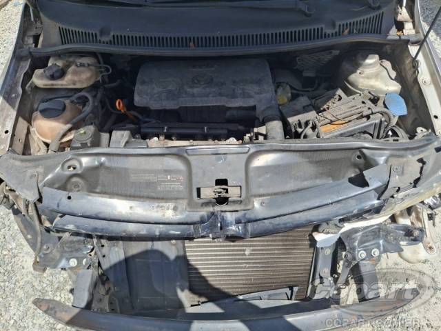 2011 VOLKSWAGEN FOX 