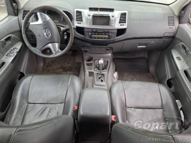 2015 TOYOTA HILUX CD 