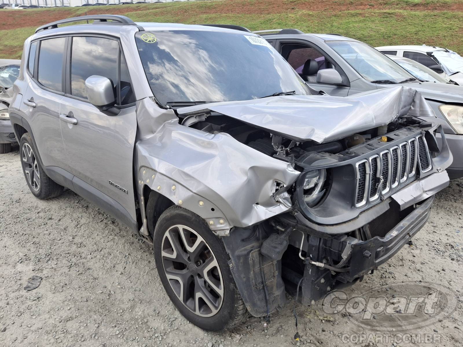 Veículo Fiat Renegade Jeep Renegade Longitude 1.8 16V E.TorQ Evo 2020 2020 em leilão