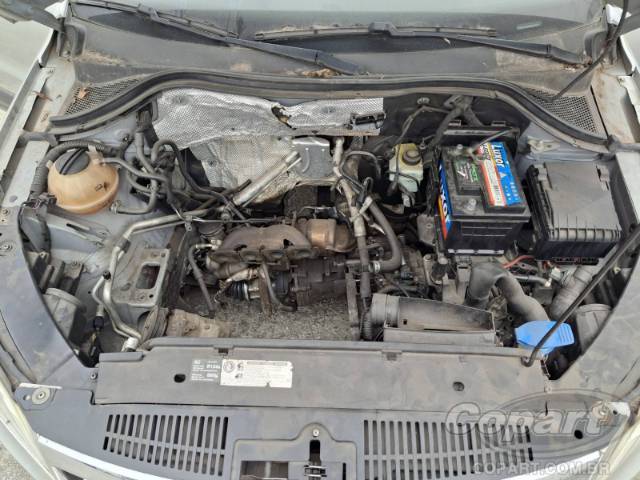 2011 VOLKSWAGEN TIGUAN 