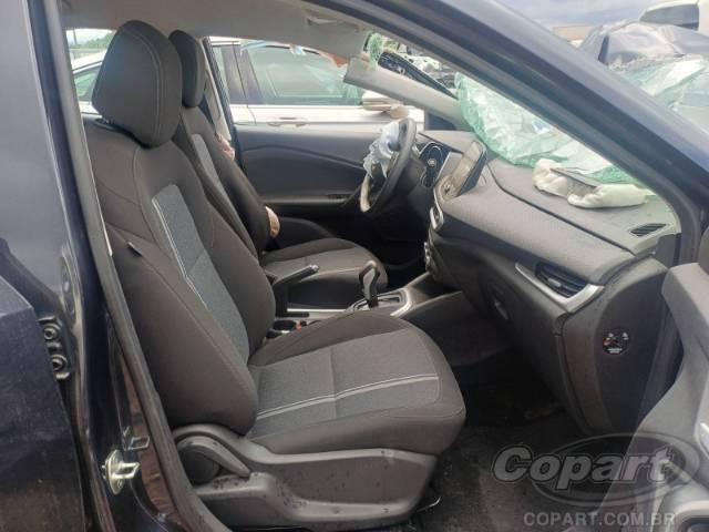 2025 CHEVROLET TRACKER 