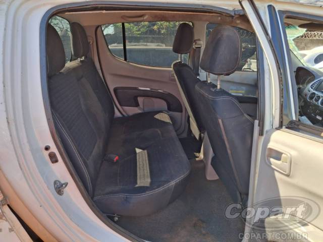 2013 MITSUBISHI L200 TRITON 