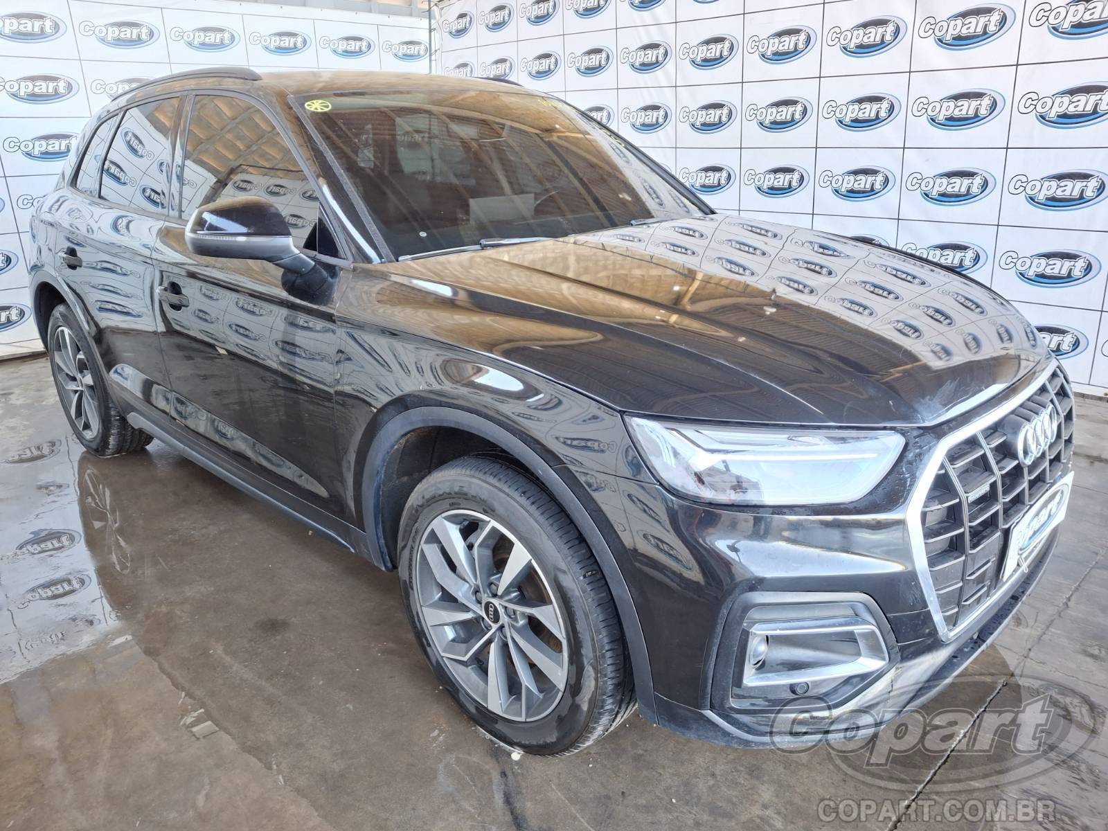 Audi Q5 2022 SUV pequeno