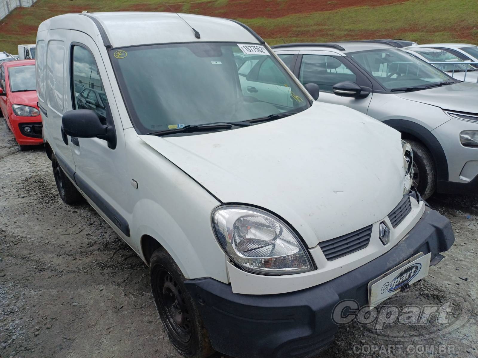 Veículo Renault KANGOO EXPRESS Renault Kangoo Express 1.6 16V Hi-Flex 2013 2013 em leilão