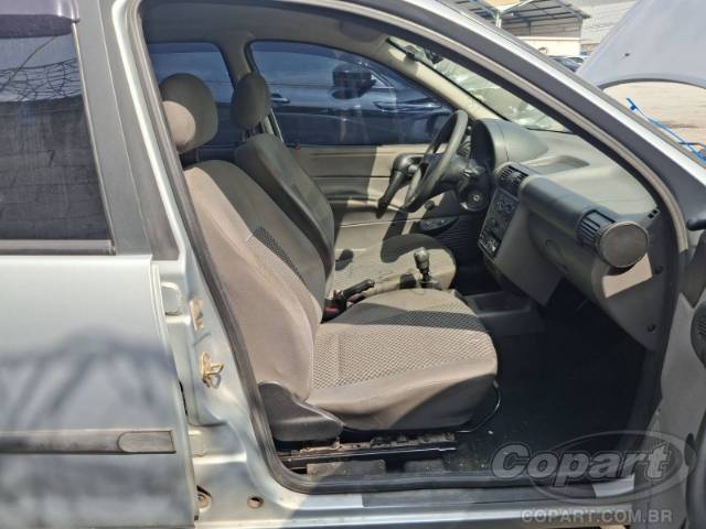 2009 CHEVROLET CLASSIC 