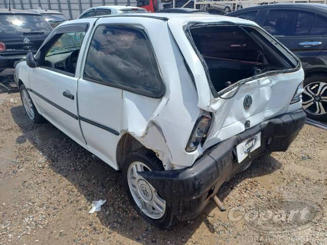 2002 VOLKSWAGEN GOL 