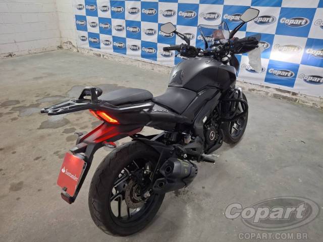 2025 BAJAJ DOMINAR 