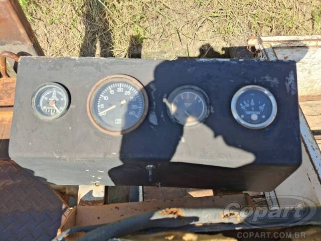 0 IMAP Implemento Rodoviário Escavador 