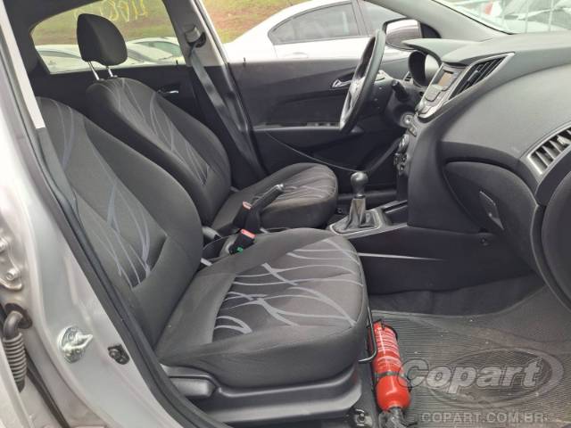 2015 HYUNDAI HB20 