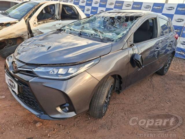 2023 TOYOTA YARIS 