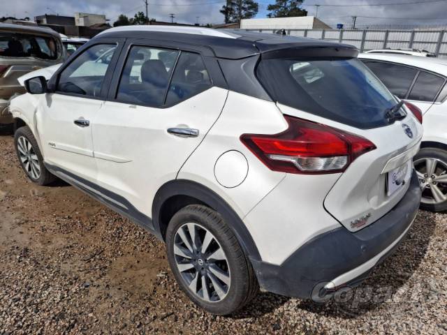 2018 NISSAN KICKS 