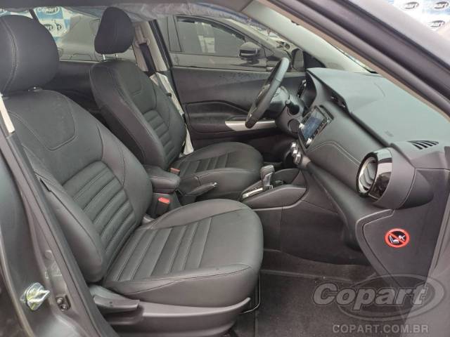 2025 NISSAN Kicks Play 