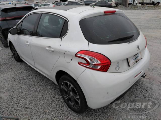 2015 PEUGEOT 208 