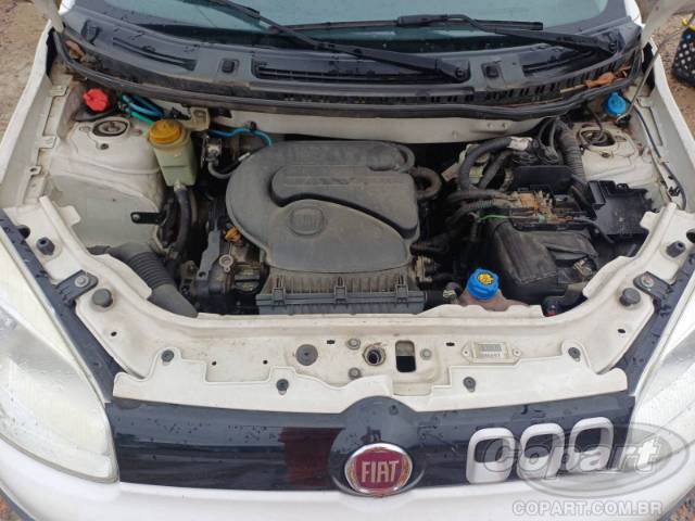 2015 FIAT UNO 