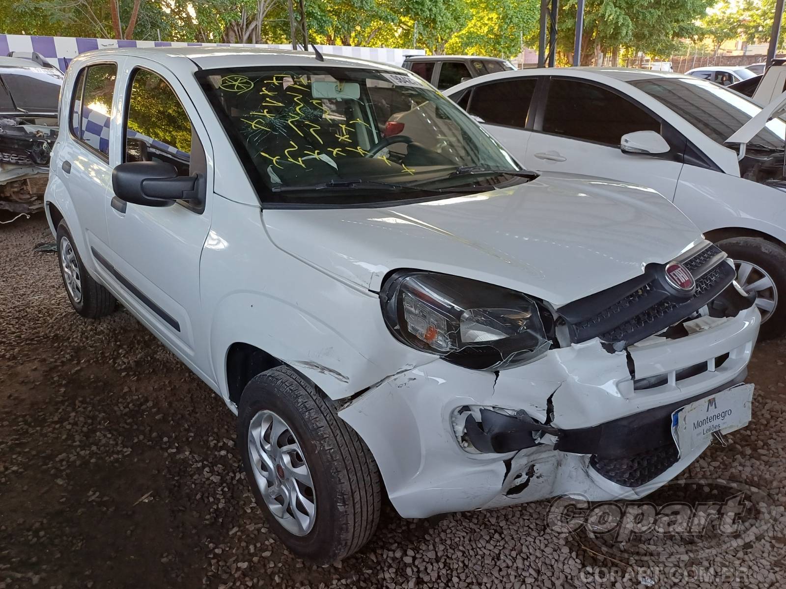 Fiat Uno Drive 1.0 Firefly 2018 Colisão Média Monta