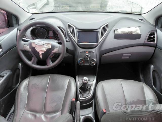2014 HYUNDAI HB20S 