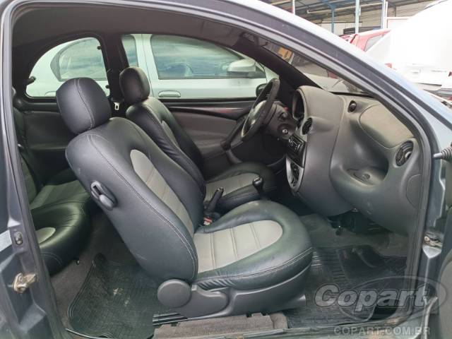 2004 FORD KA 