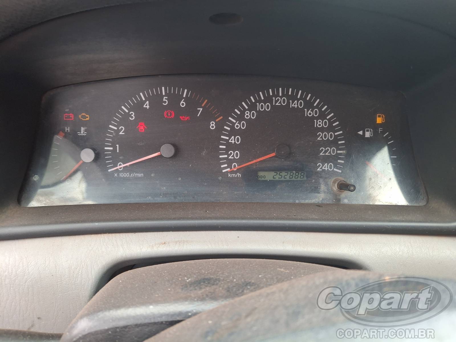 2005 TOYOTA COROLLA — foto 8 de 11