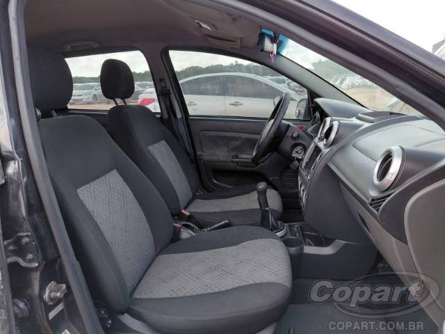 2013 FORD FIESTA 