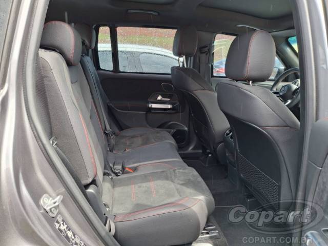 2025 MERCEDES BENZ GLB 