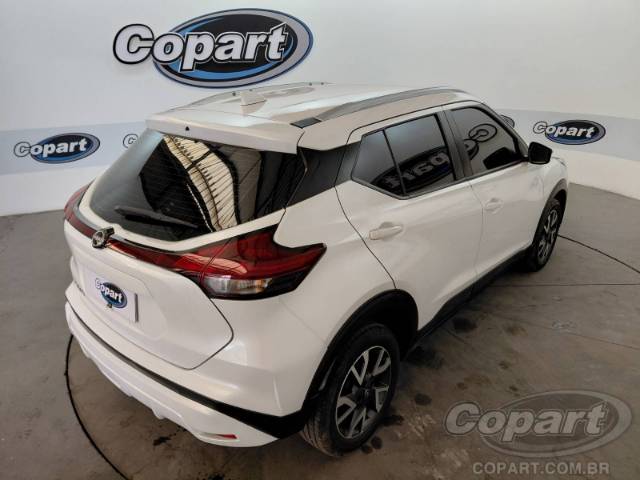 2024 NISSAN KICKS 