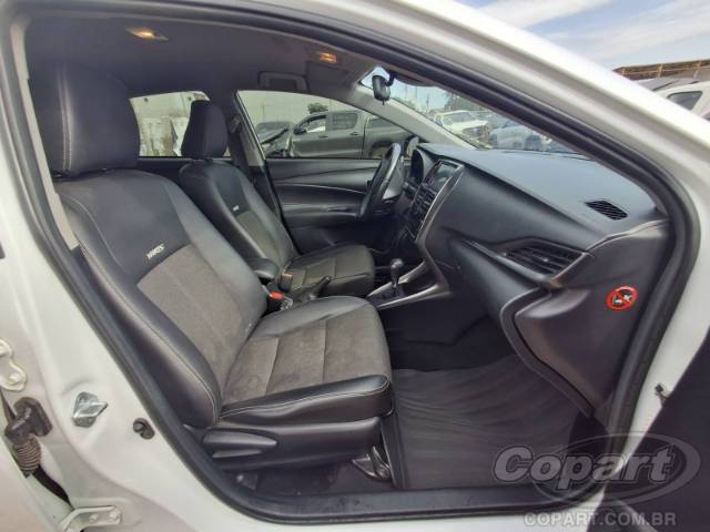 2023 TOYOTA YARIS SEDA 
