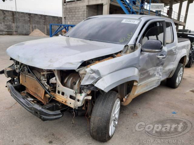 2015 VOLKSWAGEN AMAROK 