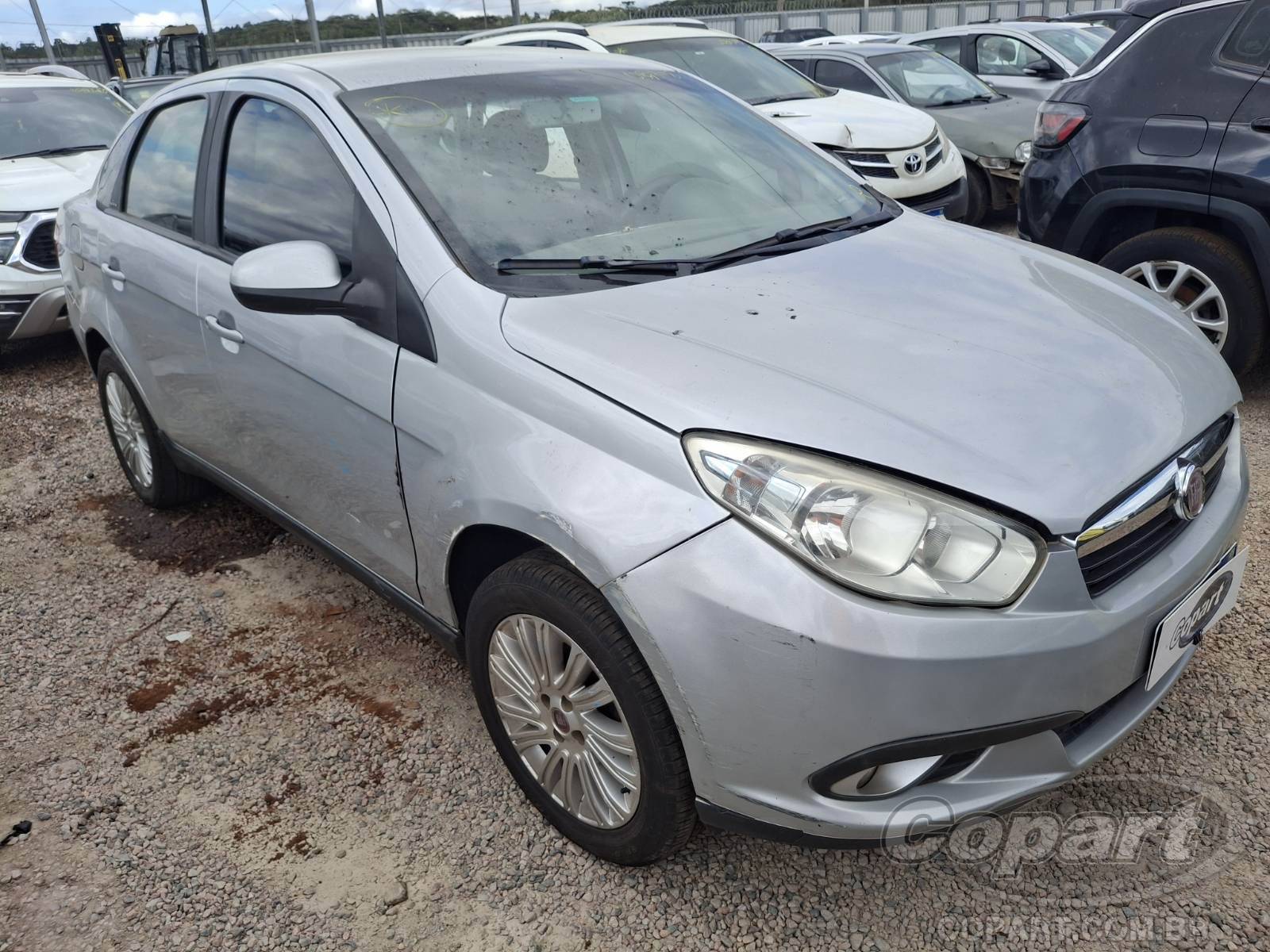 Veículo Fiat Grand Siena Fiat Grand Siena Essence 1.6 16V E.torQ 2014 2014 em leilão