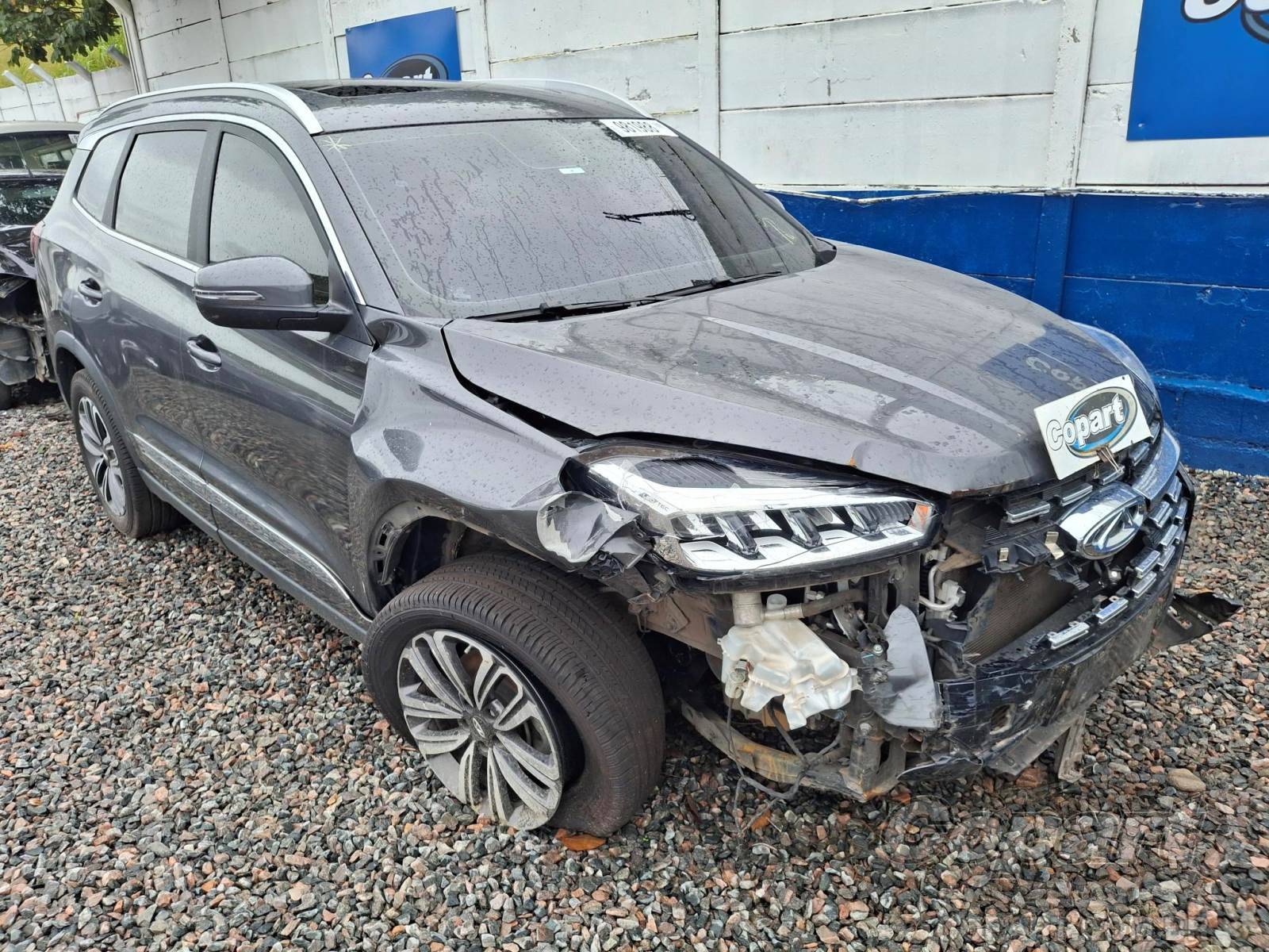 Veículo Caoa Chery Tiggo CAOA CHERY Tiggo 8 TXS 1.6 16V TGDi Turbo 2022 Colisão Média Monta 2022 em leilão