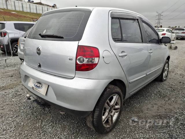 2010 VOLKSWAGEN FOX 