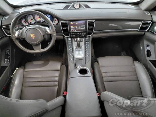 2015 PORSCHE PANAMERA 