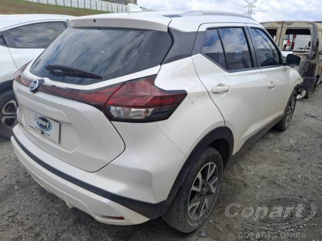 2022 NISSAN KICKS 