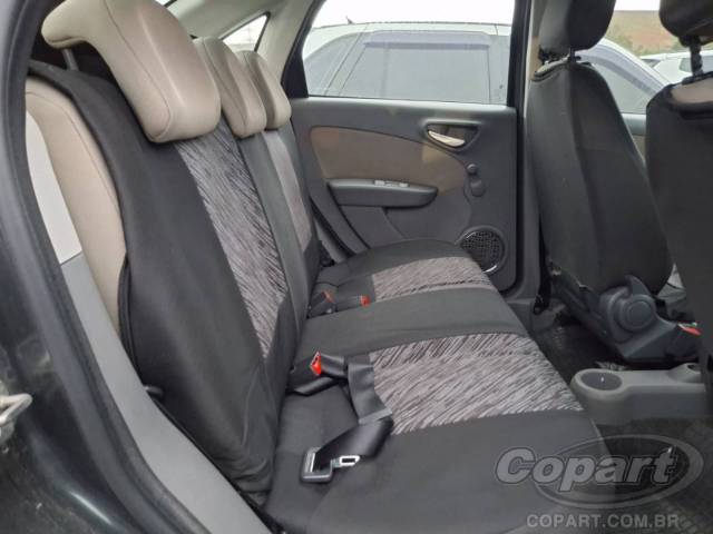 2015 FIAT GRAND SIENA 