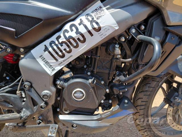 2025 BAJAJ DOMINAR 