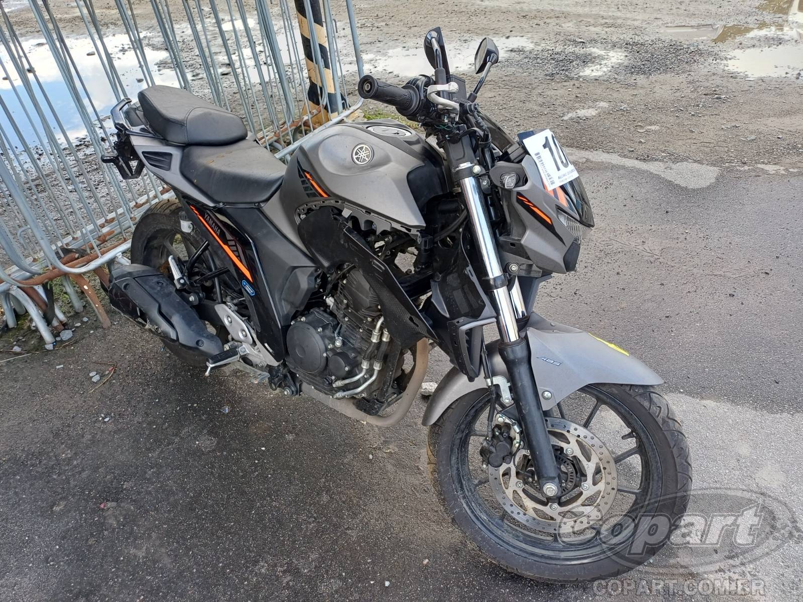 Yamaha FZ25 FAZER 2025
