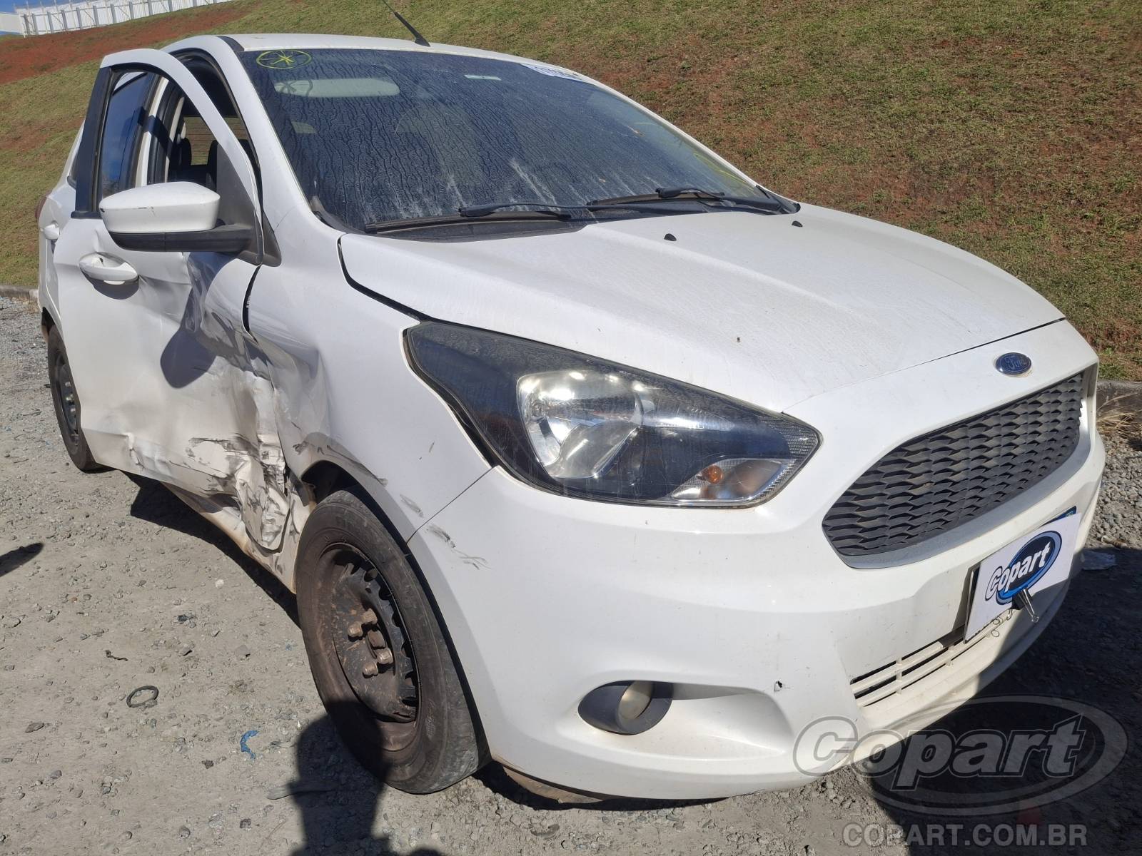 Veículo Ford Ka 2015 FORD KA 1.0 12V TIVCT 2015 em leilão