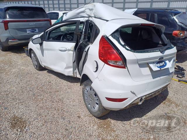 2015 FORD FIESTA 