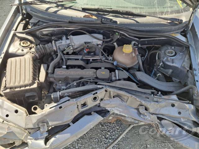 2001 CHEVROLET CORSA 