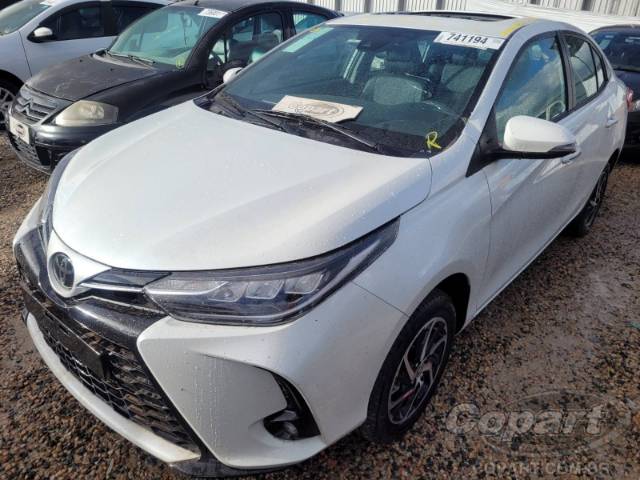 2023 TOYOTA YARIS SEDA 