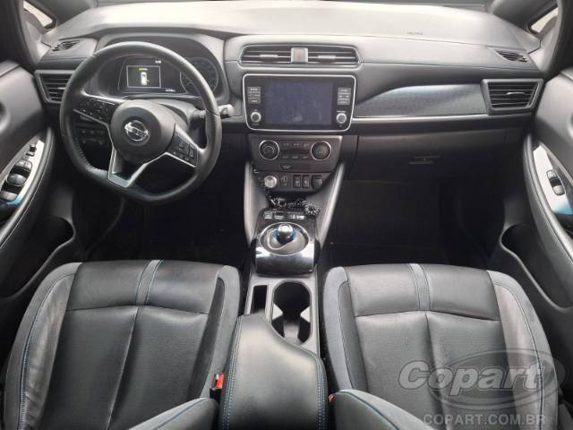2020 NISSAN LEAF 