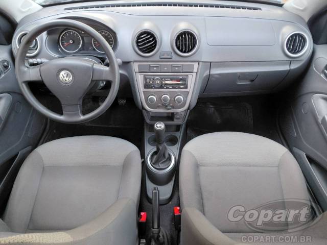 2010 VOLKSWAGEN VOYAGE 