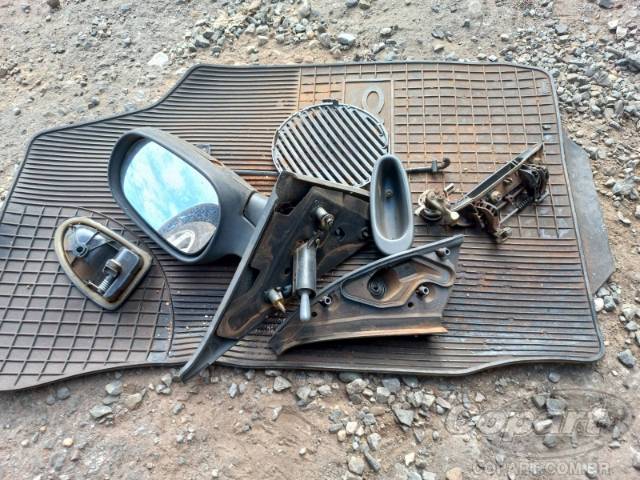 2001 RENAULT CLIO SEDAN 