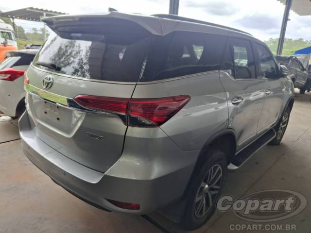 2018 TOYOTA HILUX SW4 