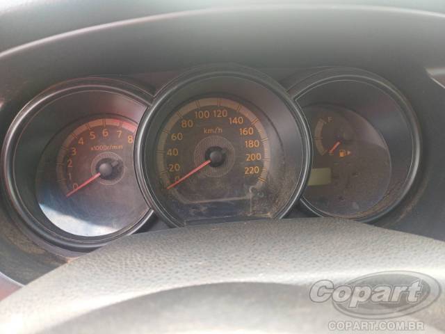 2011 NISSAN LIVINA 