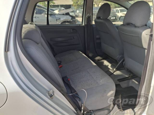 2006 VOLKSWAGEN FOX 