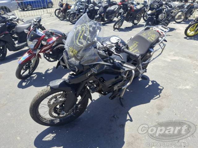 2026 BMW F 900 
