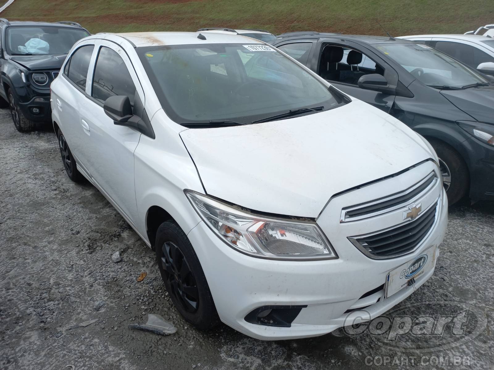Veículo GM - Chevrolet Onix Chevrolet Onix LT 1.0 SPE 2015 Colisão Lateral 2015 em leilão